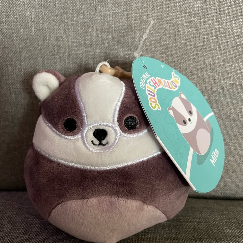 Mita the Badger 3” Clip